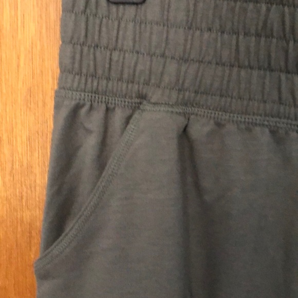 Thick waist band joggers - Picture 2 of 4